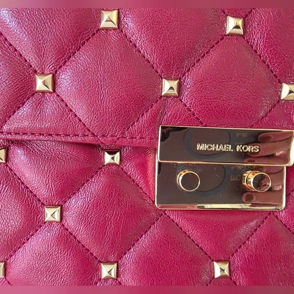 Michael Kors Sloan Quilted Leather Shoulder Bag- Red- Gold Chain Strap- Like New - Picture 3 of 16